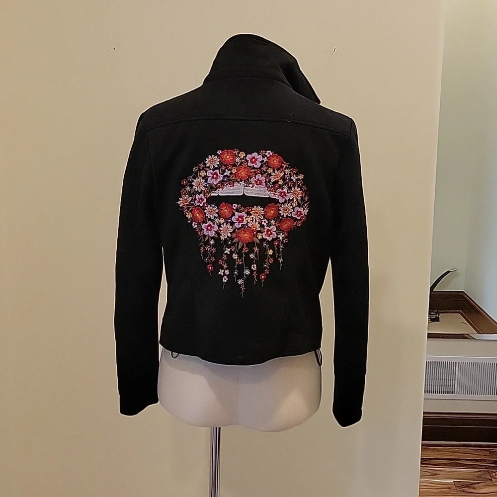 Jacket - Picture 3 of 4